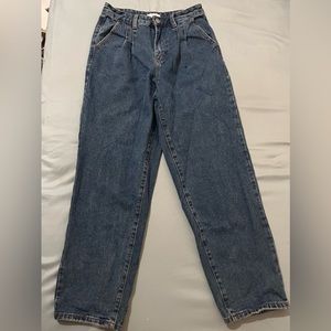 Baggy jeans